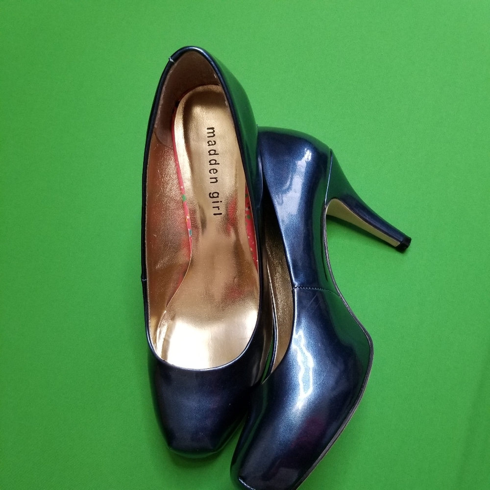 Madden girl pumps.  Make an offer!